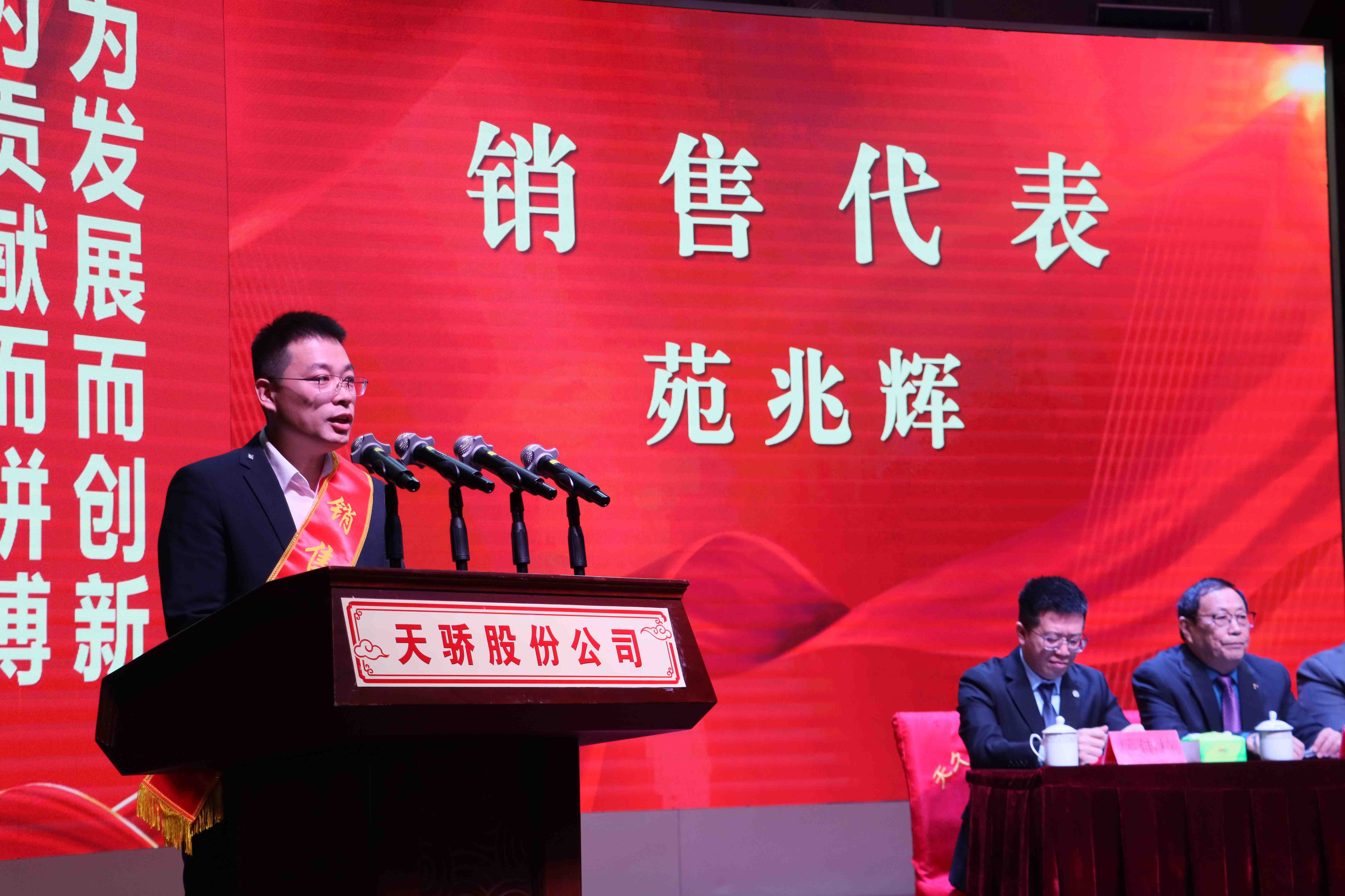 XS_副本.jpg XS_副本.jpg